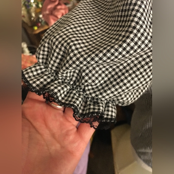 Adorable True Vintage Sailor Moon Gingham Blouse with Puffed sleeves - Picture 4 of 4